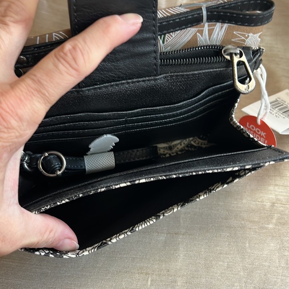Sakroots Olympic wristlet crossbody bag nwt - Picture 2 of 4